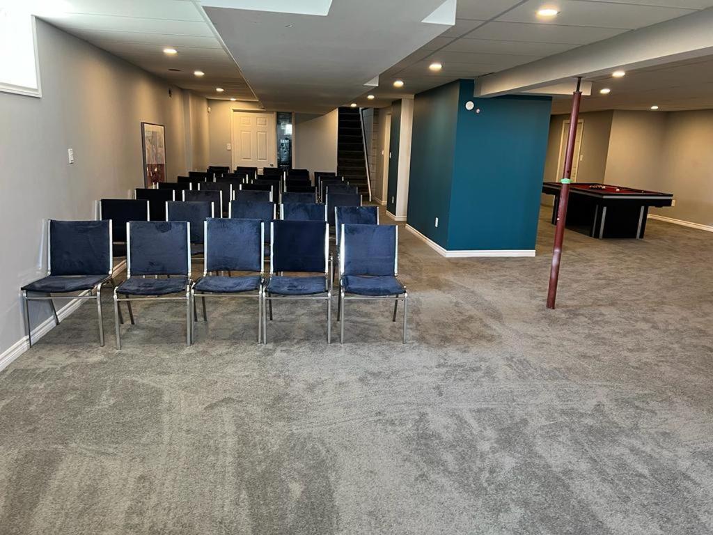 Bowmanville Event Place Eksteriør billede